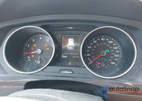 2021 Volkswagen Tiguan 2.0T Se/2.0T Se R-Line Black/2.0T Sel z USA, uszkodzony, nr VIN 3VV2B7AX8MM056411